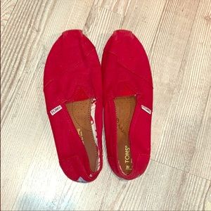 Red TOMS